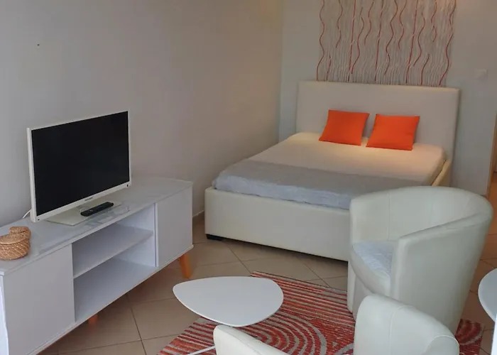 Quartier Naturiste Héliopolis E Appartamento *